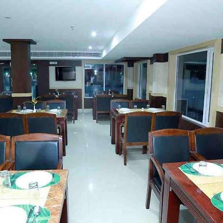 Thachaparambil Residency Alappuzha Bagian luar foto